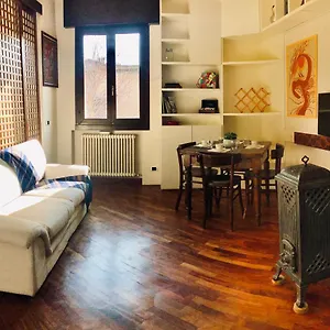 Apartment Dame 4, Bologna
